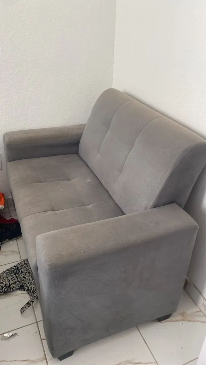 Sofá e cama solteirão 200$