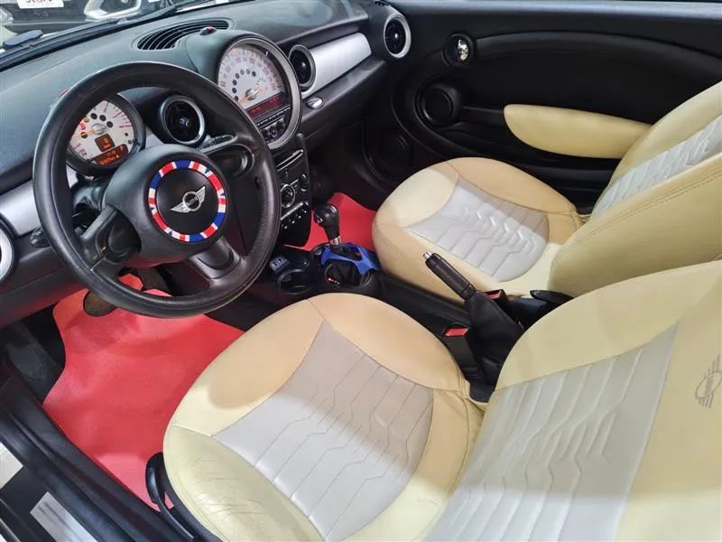 Mini One 1.6 Aut. 2013 - Foto 4