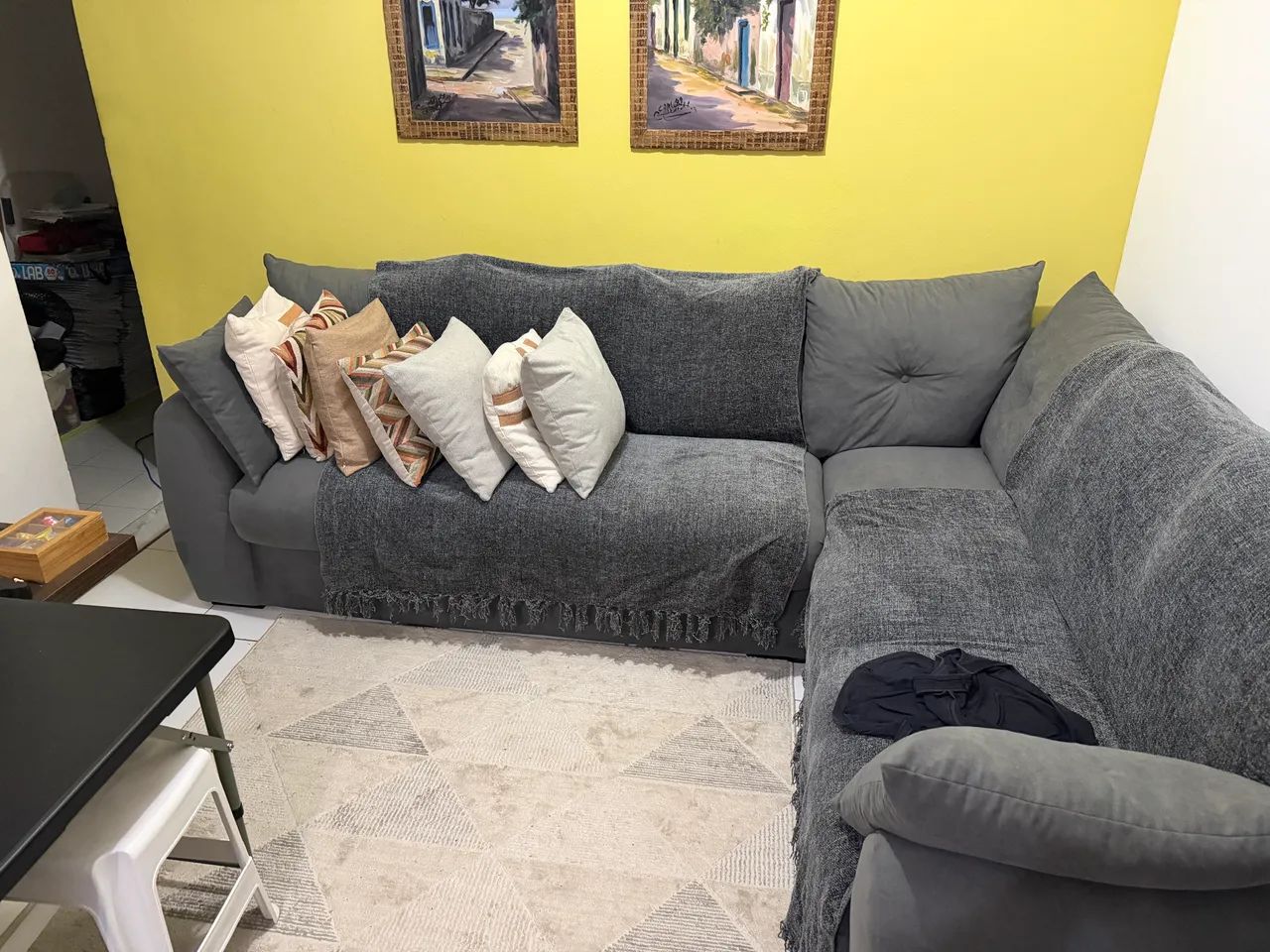Sofá de canto cinza 