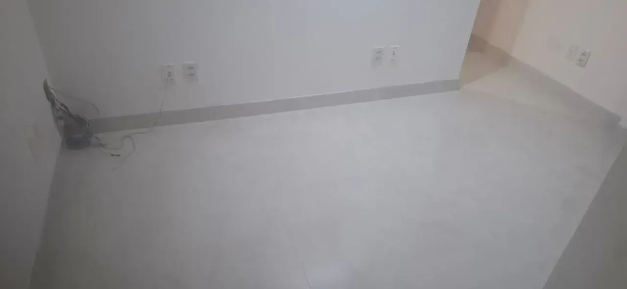 Sala com 28 metros em Caminho das Árvores, com divisoras e Split - Foto 5