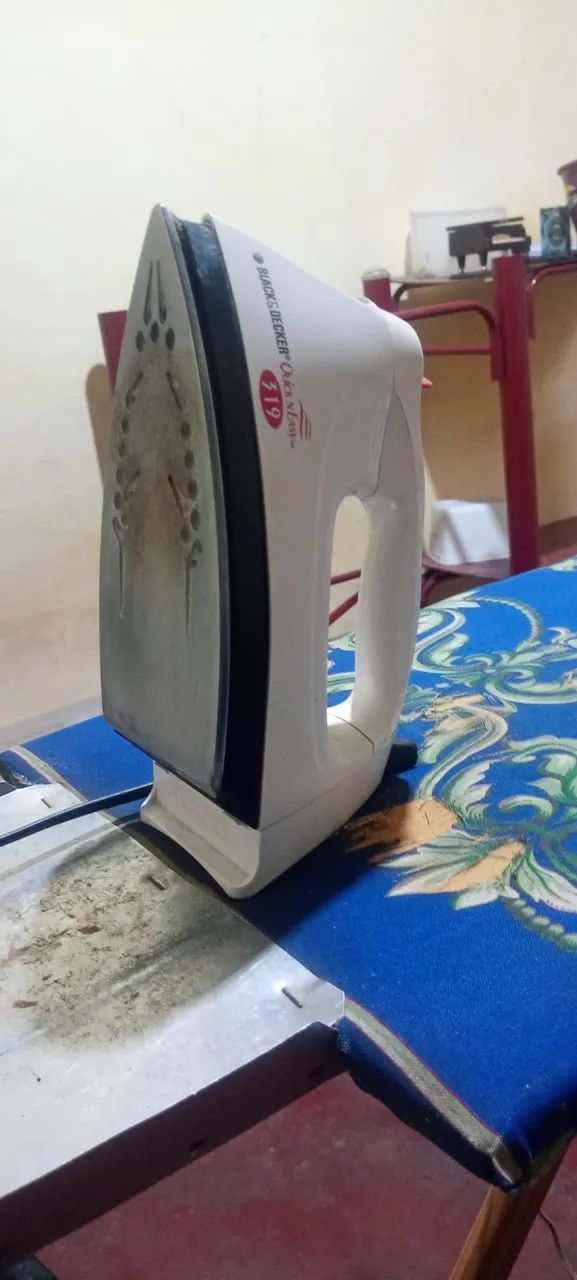 Ferro de passar roupa Black Decker  - Foto 2