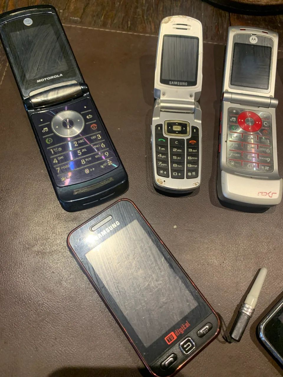 Aparelhos de celulares antigos - Foto 3