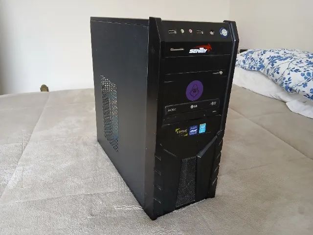 Computador Gamer - AMD RX6600M