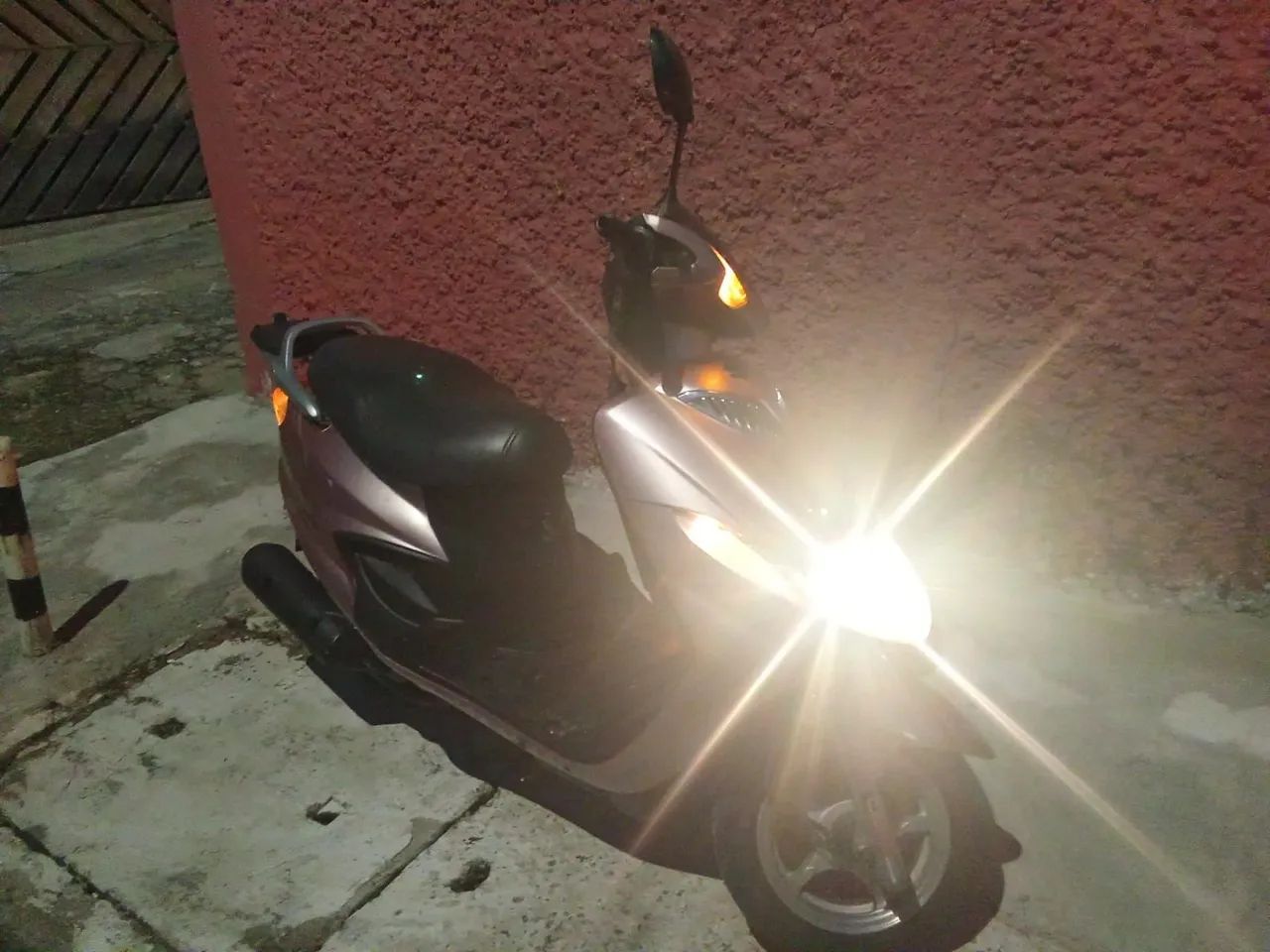 Vendo moto automática bugman 125 - Foto 5