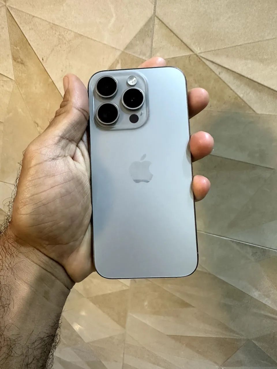 iPhone 15 pro - 128 gb  - Foto 2