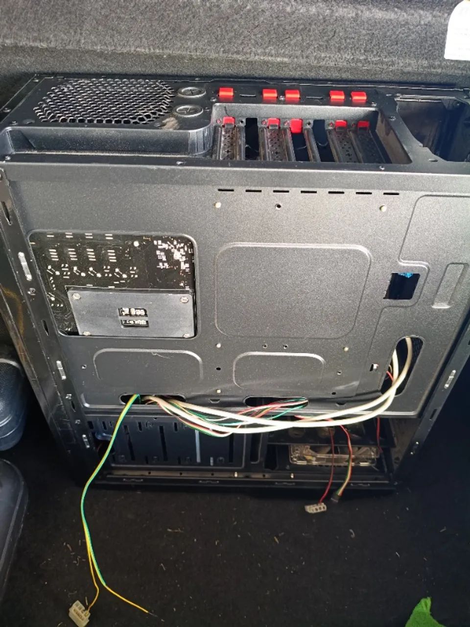 Gabinete computador pra retirada de peça  - Foto 2