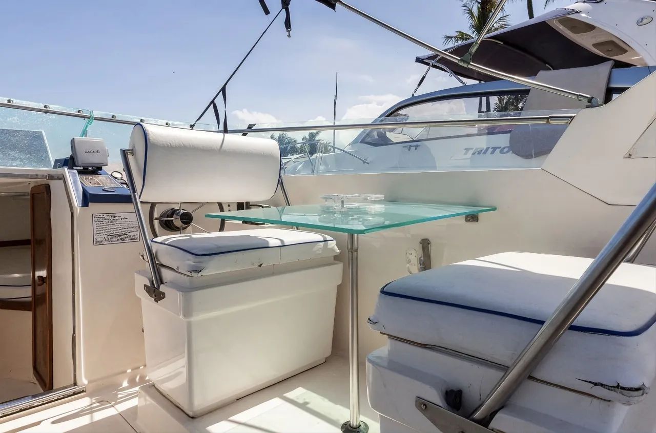 LANCHA COBRA 28 DIESEL - MOTOR VOLVO KAD42 COM APENAS 401H - DOC. OK - ACEITO TROCA<br> - Foto 8