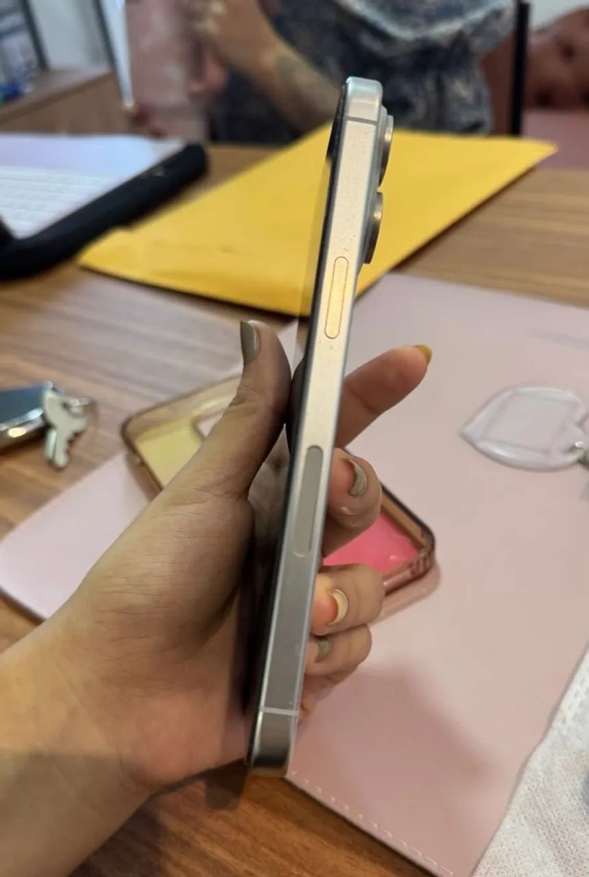 iPhone 15 pro max  - Foto 2