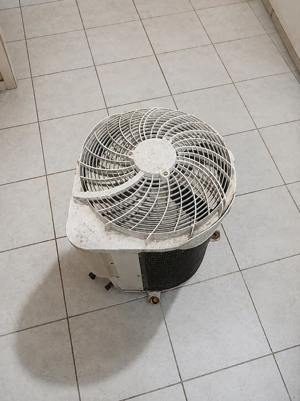 Ar-Condicionado Split Midea 18.000 BTUs - 220V - Foto 2