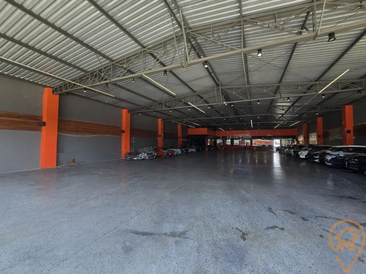 TERRENO COM 1.430m² | 590m² DE ÁREA CONSTRUÍDA | ESTUDA PERMUTA COM VEÍCULOS - Foto 2