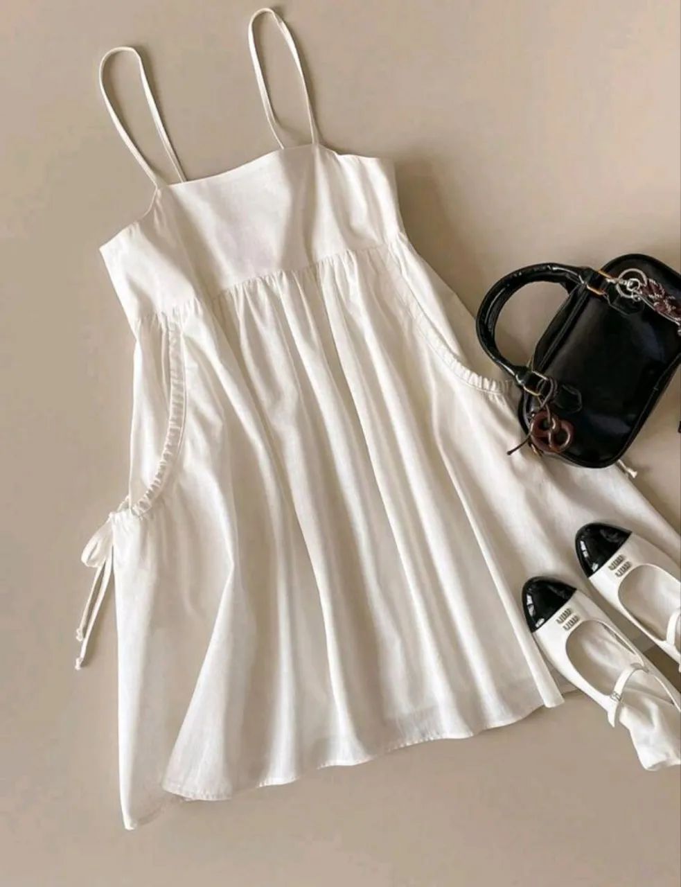 Vestido Feminino Branco com Alças Ajustáveis SHEIN - Foto 5