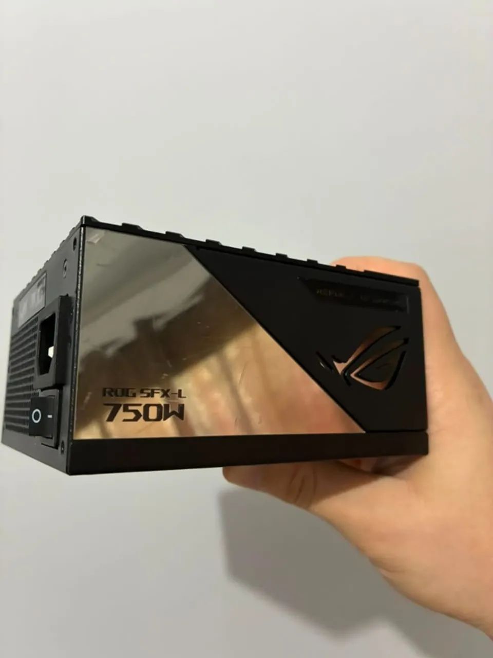 Fonte Asus Rog Loki 750W 80 Plus Platinum - Foto 3