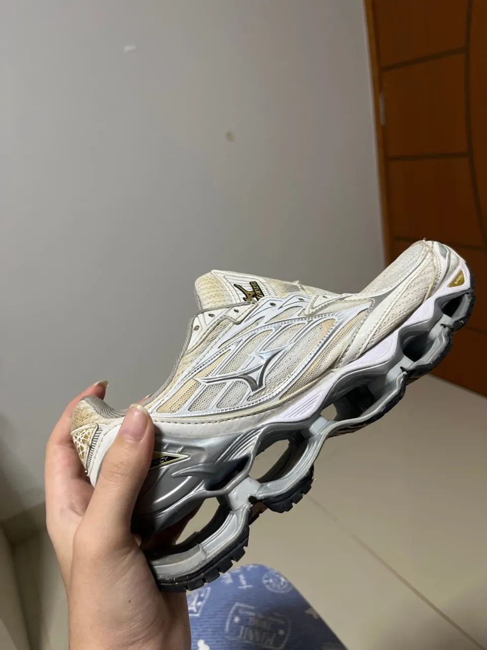 Mizzuno pro 6 branco