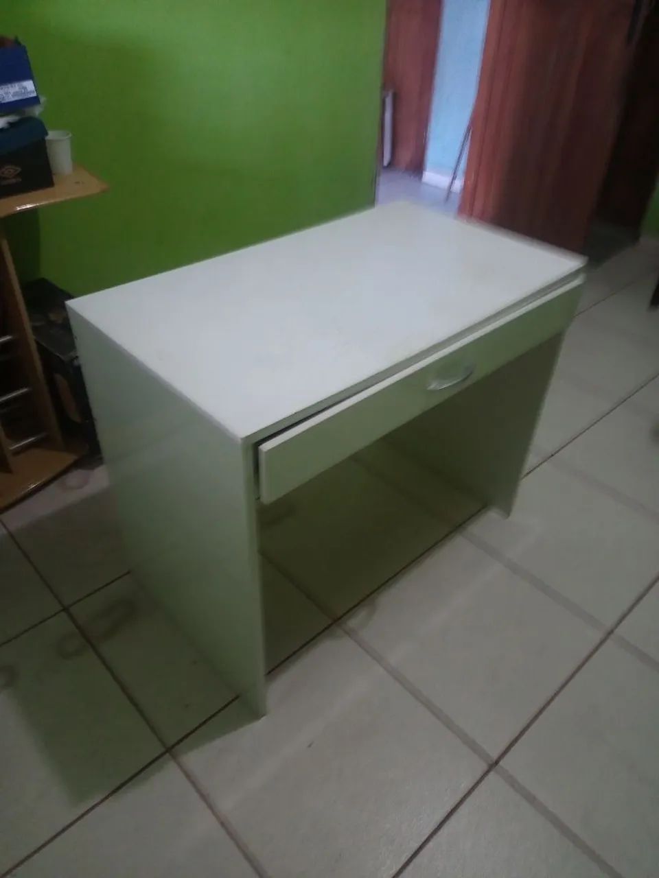 Mesa de estudo com gaveta  - Foto 2