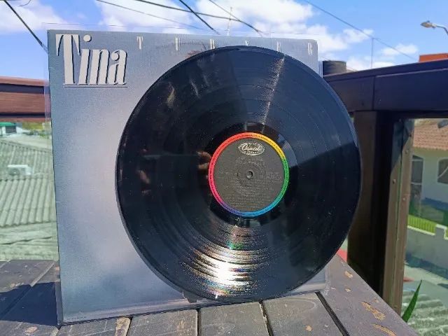 LP Vinil Tina Turner Private Dancer Impecável - Foto 2