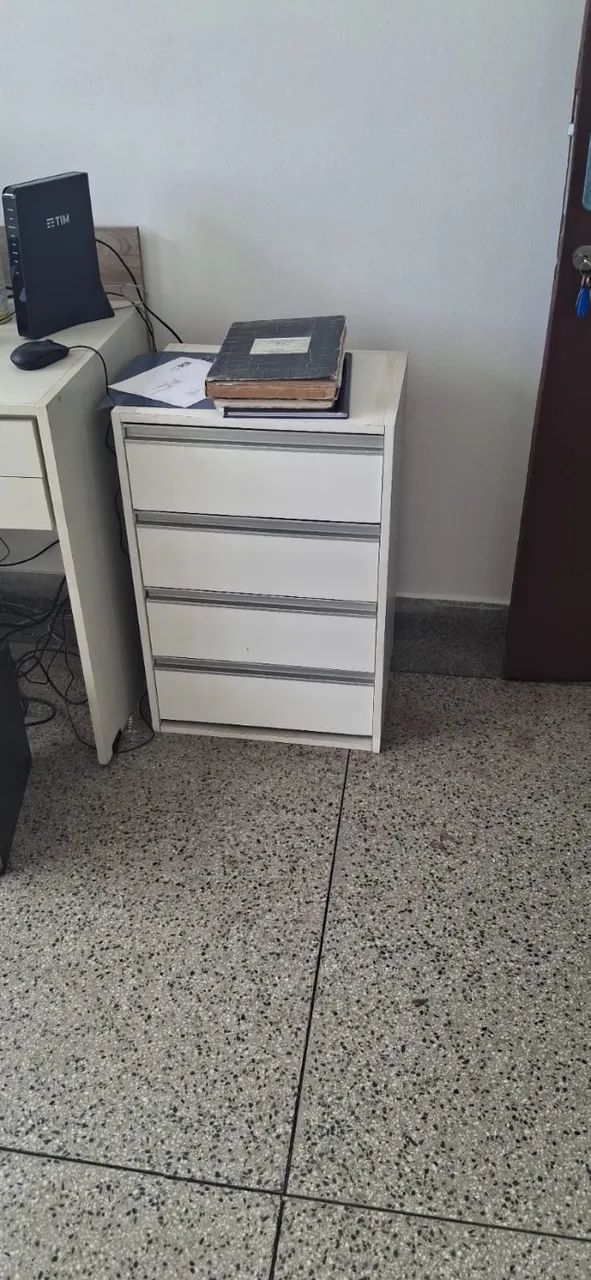 Mesa de escritório + Cadeiras - Foto 3