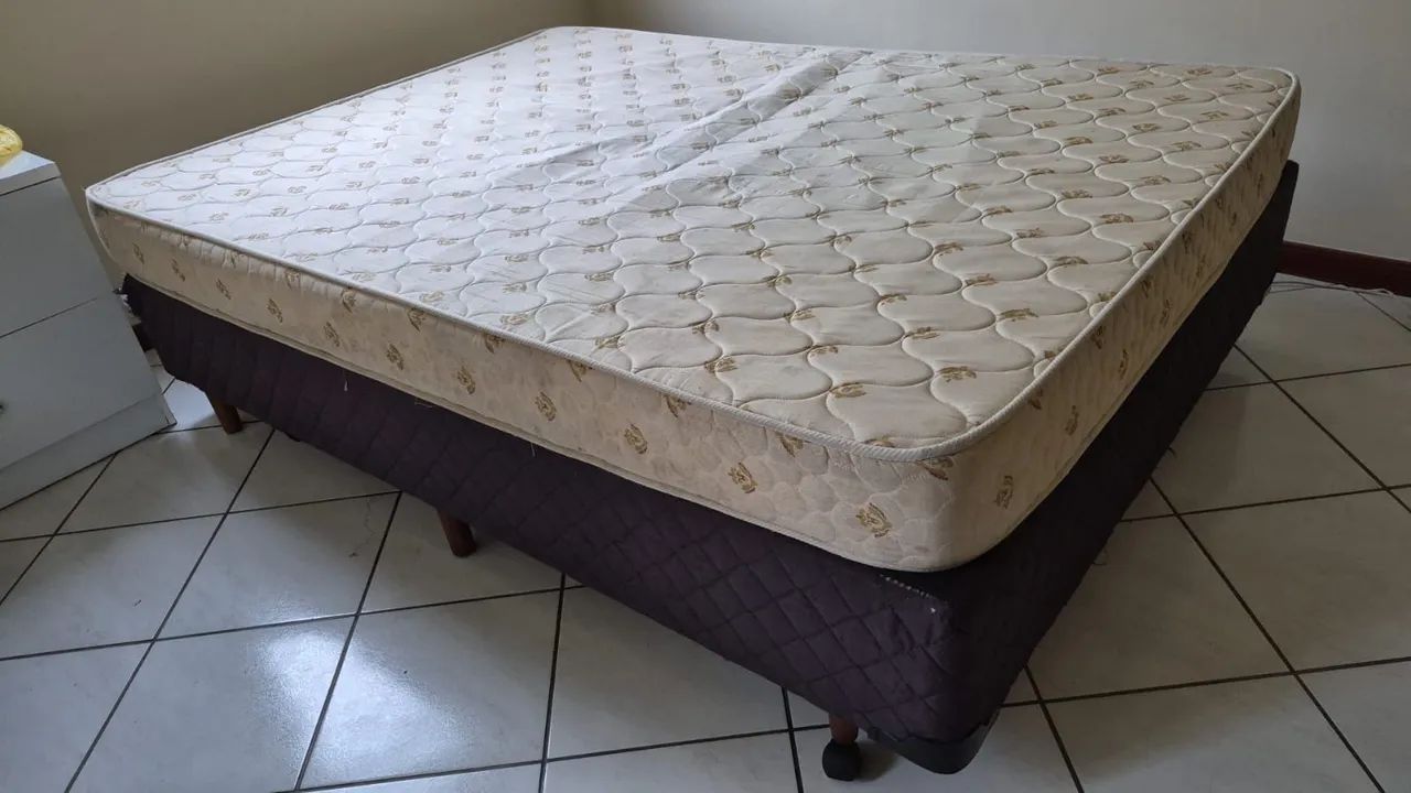 Cama de casal box