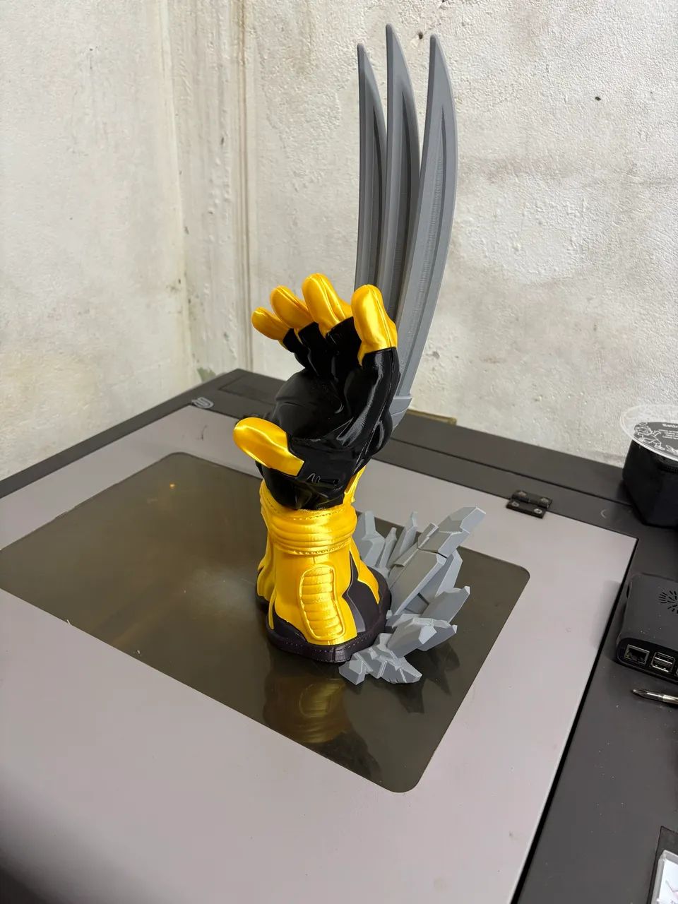 Suporte para controle Wolverine