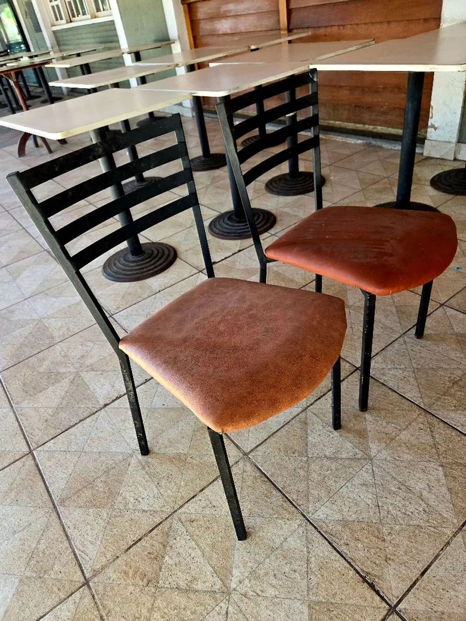 Vendo Cadeiras para Restaurante  - Foto 2