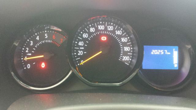 Renault Sandero - Foto 6