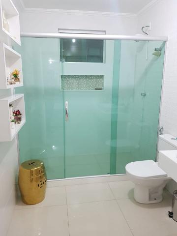 Maravilhosa casa 3 quartos no bairro serrano. - Foto 9