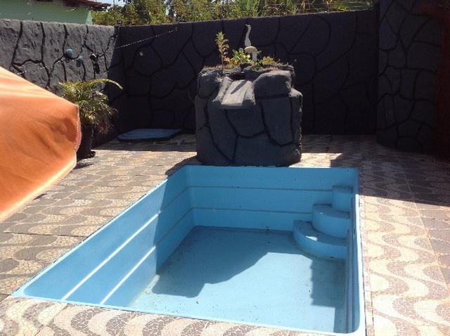 Casa em caldas na laje,piscina,barracao no fundo com divisão,bem localizada Itaguaí. - Foto 2