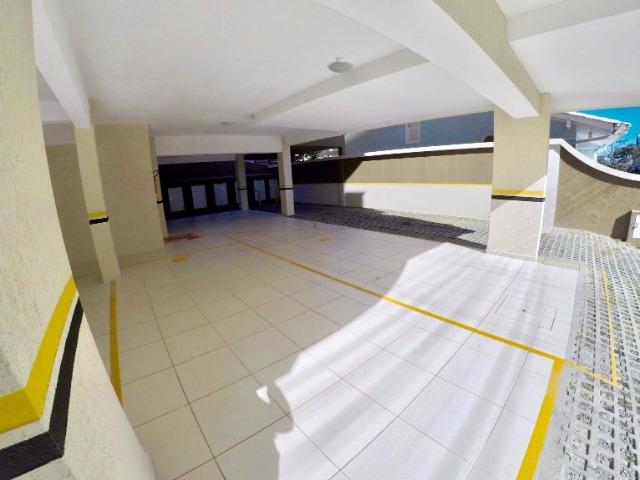 Apartamento 03 Dormitórios mobiliado a poucos metros do mar - Foto 17