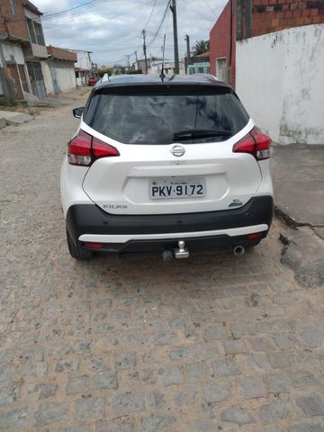 Nissan Kicks 2018 SL 1.6/16 - Branco com teto Preto, top/completo