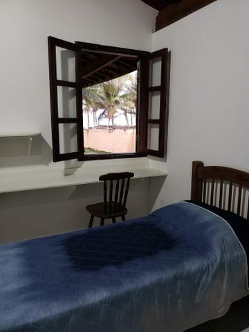 Linda e ampla casa à beira mar - Foto 12