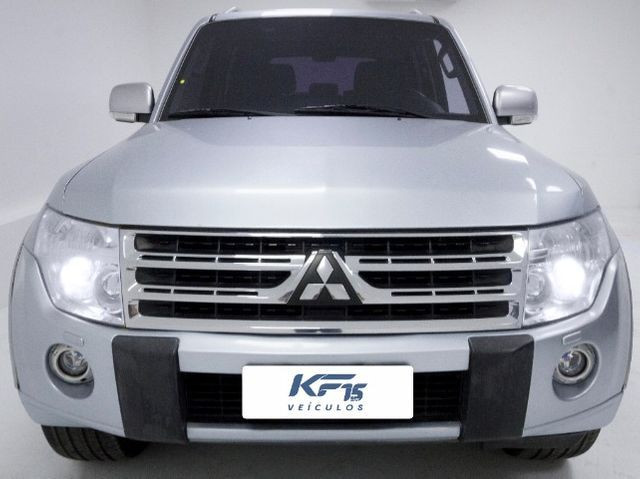 Mitsubishi Pajero Full 3.2 HPE 4X4 Diesel 7 Lugares Automático 2011 Prata - Foto 2