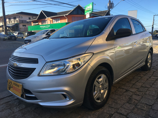 Onix joye 1.0 2017 muito novo km baixo