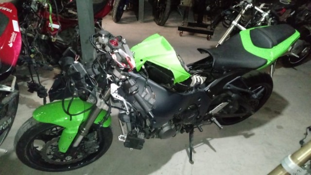 Sucata para retirada de peças Kawasaki Zx10 2012 - Foto 4