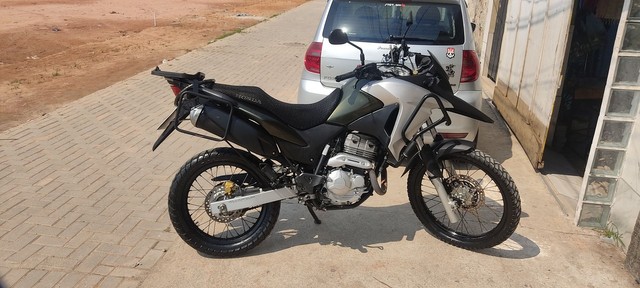 XRE 300 ADVENTURE