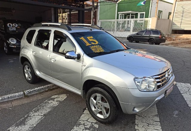 DUSTER 1.6 DYNAMIQUE ANO 2015 COMPLETO