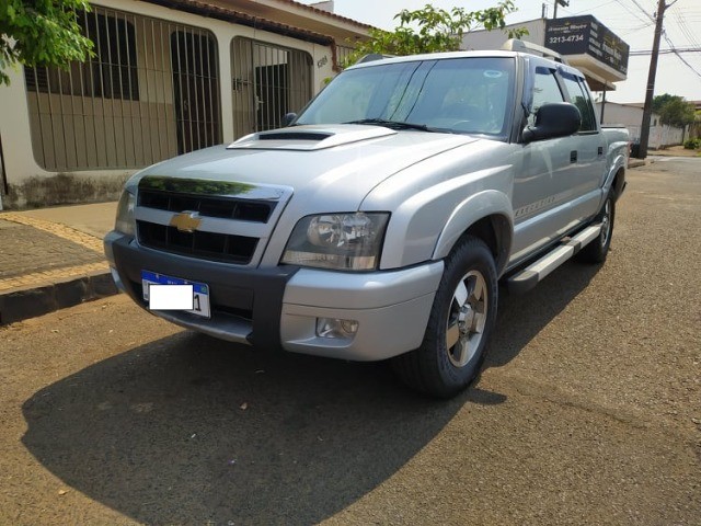 S10 2.8 EXECUTIVE CAB. DUPLA 4X2 4P 2011.