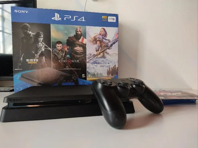 Playstation 4 Slim com 3 jogos grátis - Videogames - Menino Jesus