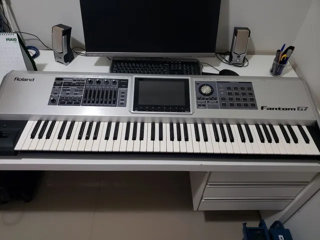 Teclado Roland Fantom G7