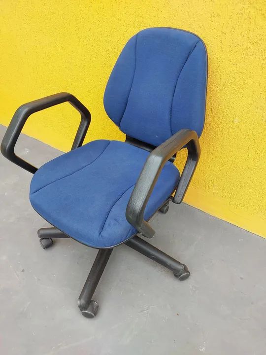 Cadeira escritorio azul - Foto 3
