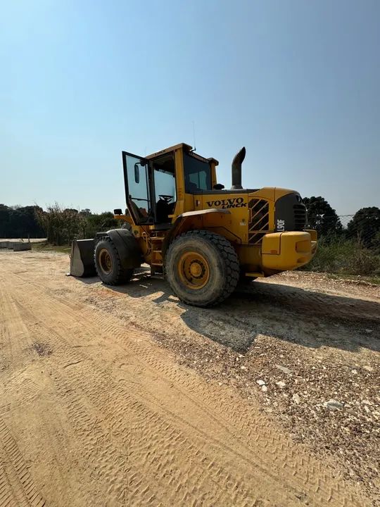 Pá carregadeira Volvo L90f 2009 - Foto 4