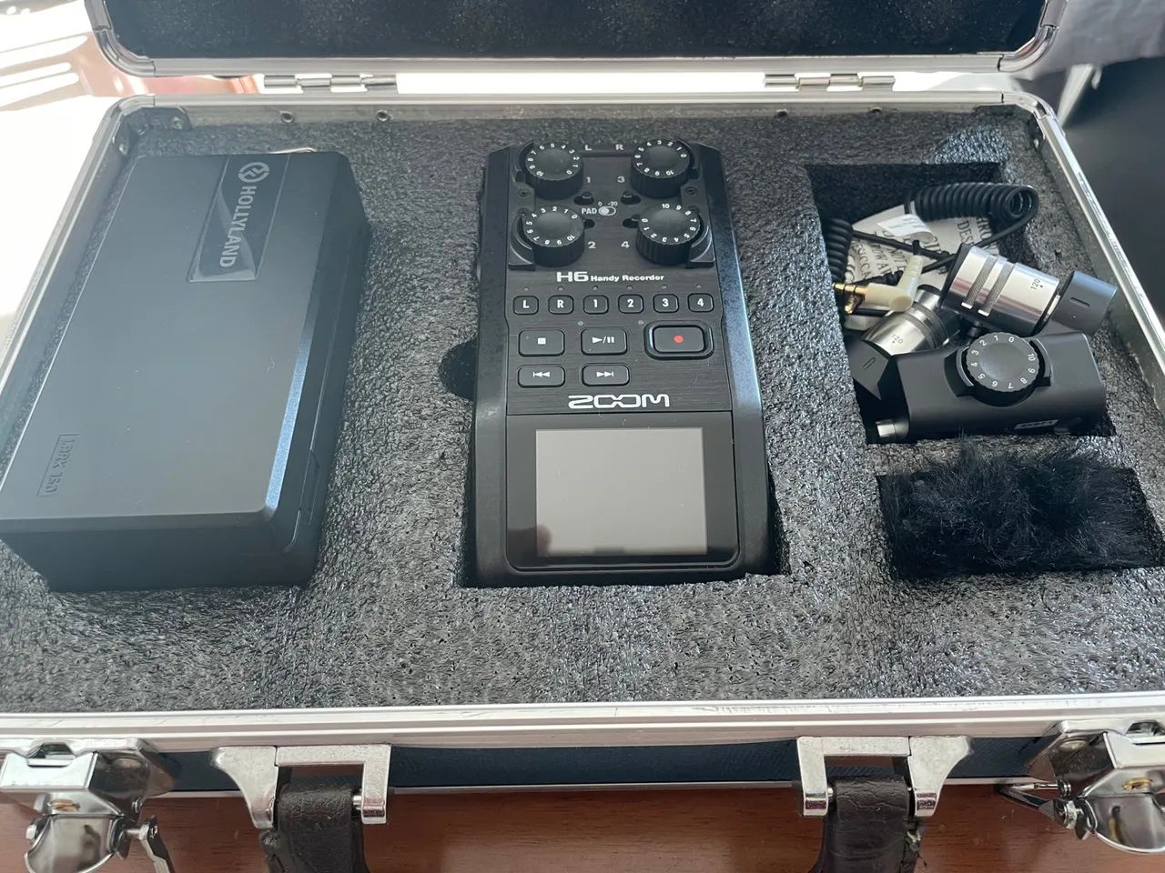 Kit gravação - Gravador Zoom H6 (Novo) + Microfones Hollyland Lark 150 + Case - Foto 2