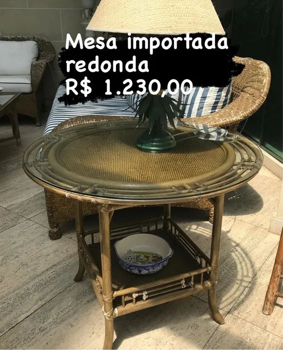 Mesa rattan importada