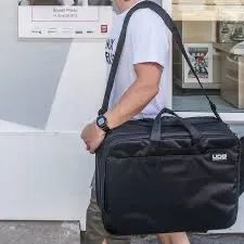 UDG Ultimate MIDI Controller SlingBag Medium Black/Orange U9012 - Foto 2