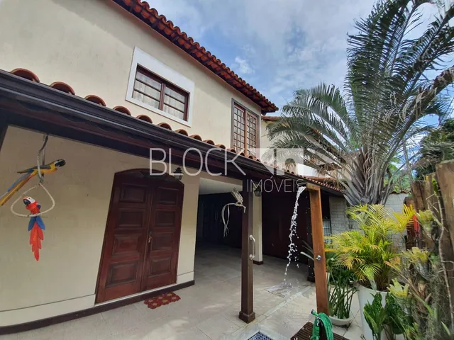 São Francisco | Casa de Condomínio 4 quartos