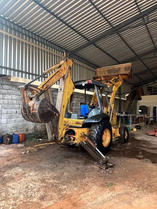 Retroescavadeira CASE 580L  - Foto 2