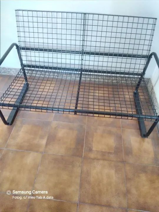 Conjunto de sofá, cadeiras em aramado de ferro cor preta