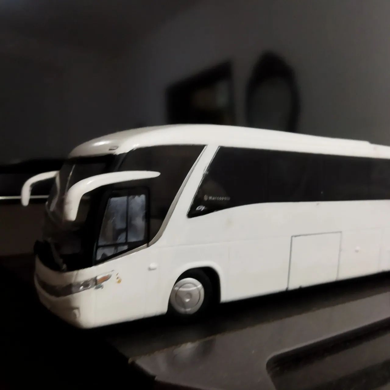 Miniatura ônibus Marcopolo G7 Paradiso 