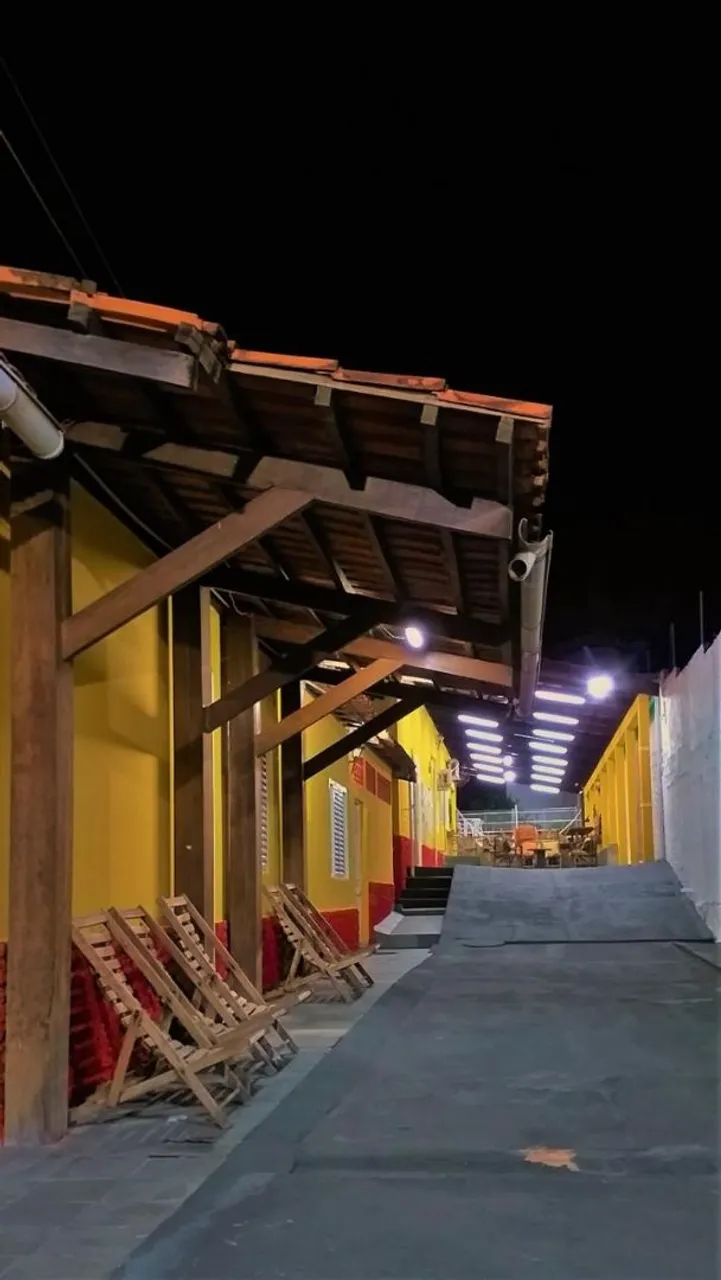 Quartos semi mobiliados
