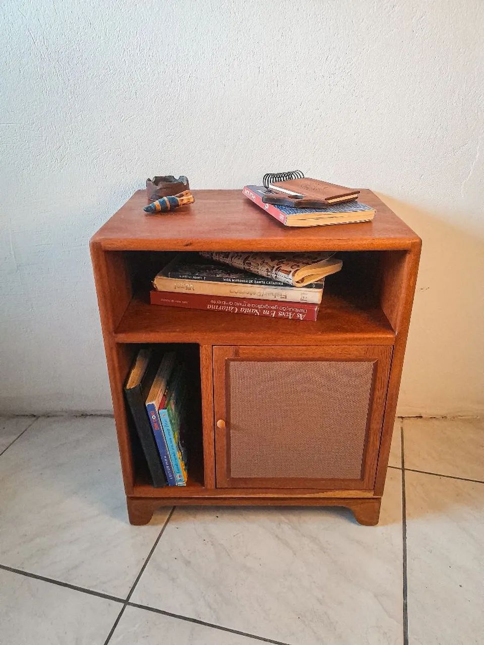 Mesinha de cabeceira/sala - Foto 2