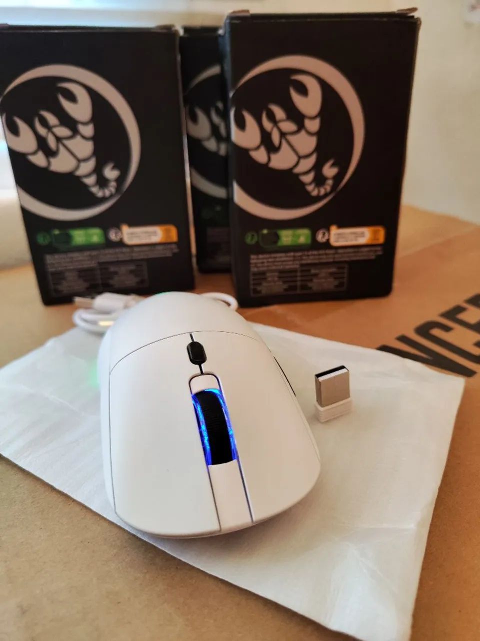 Mouse Gamer Sem Fio - Novo na Caixa - Foto 2