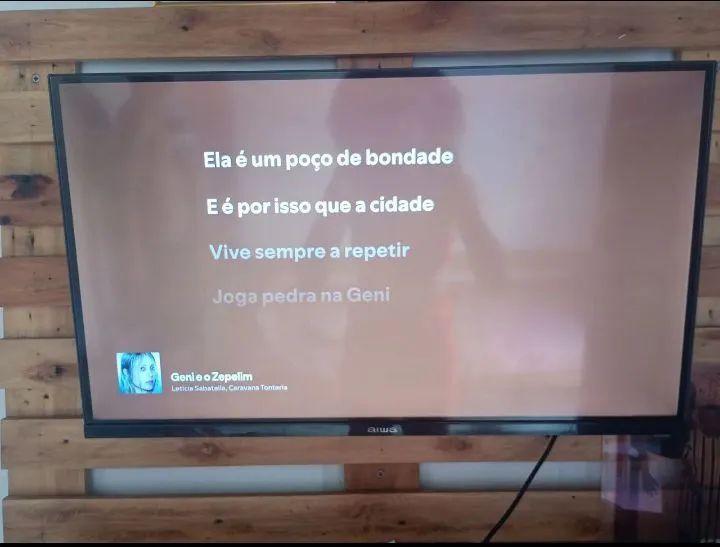 SMART TV 32° Android HD borda ultra fina Wi-Fi SEMI-NOVA